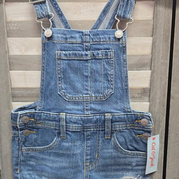 Girls' Destructed Jean Shortalls | Cat & Jack | X Small (4/5) - Picture 3 of 9